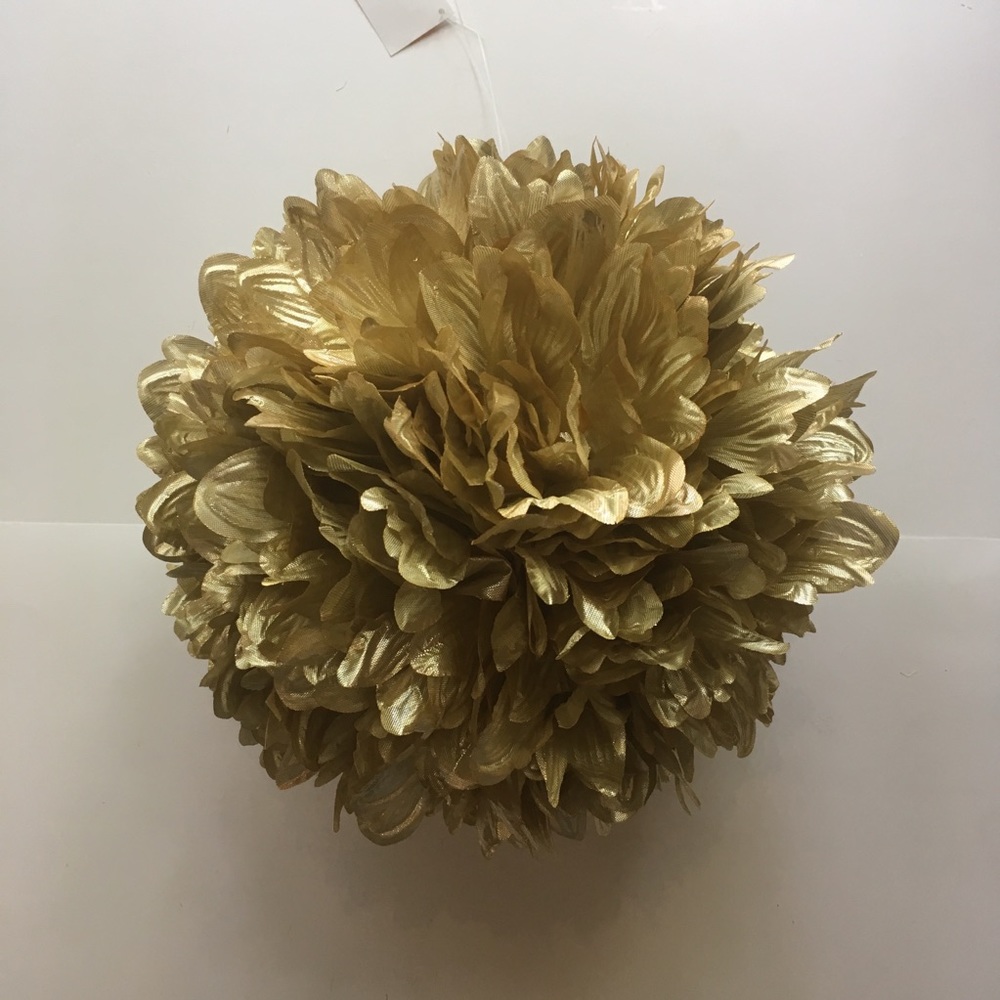 Hanging Floral Mum Ball